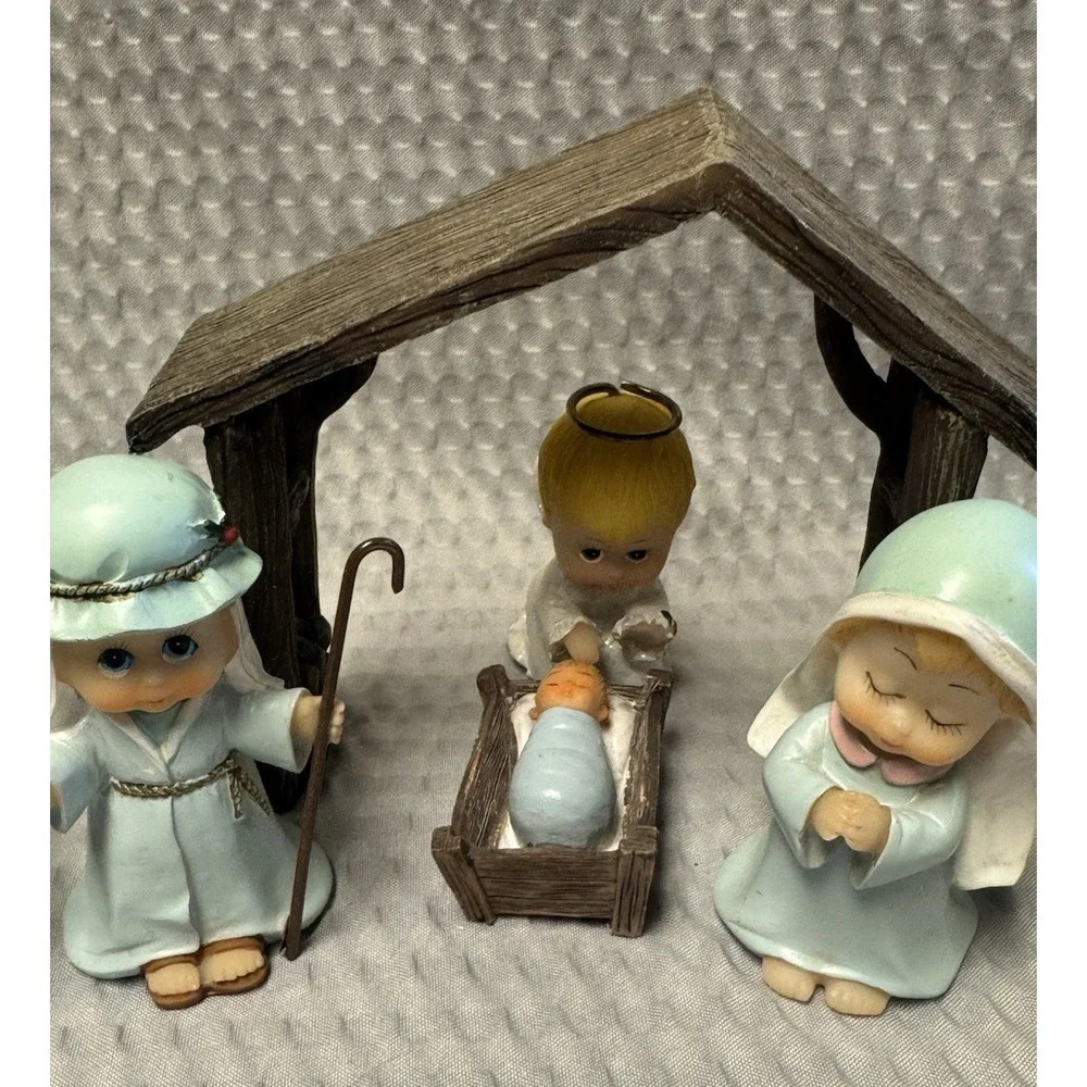 Morehead 2008 Mini Nativity Set Jesus Christmas Holiday 9 piece Christ Child EUC